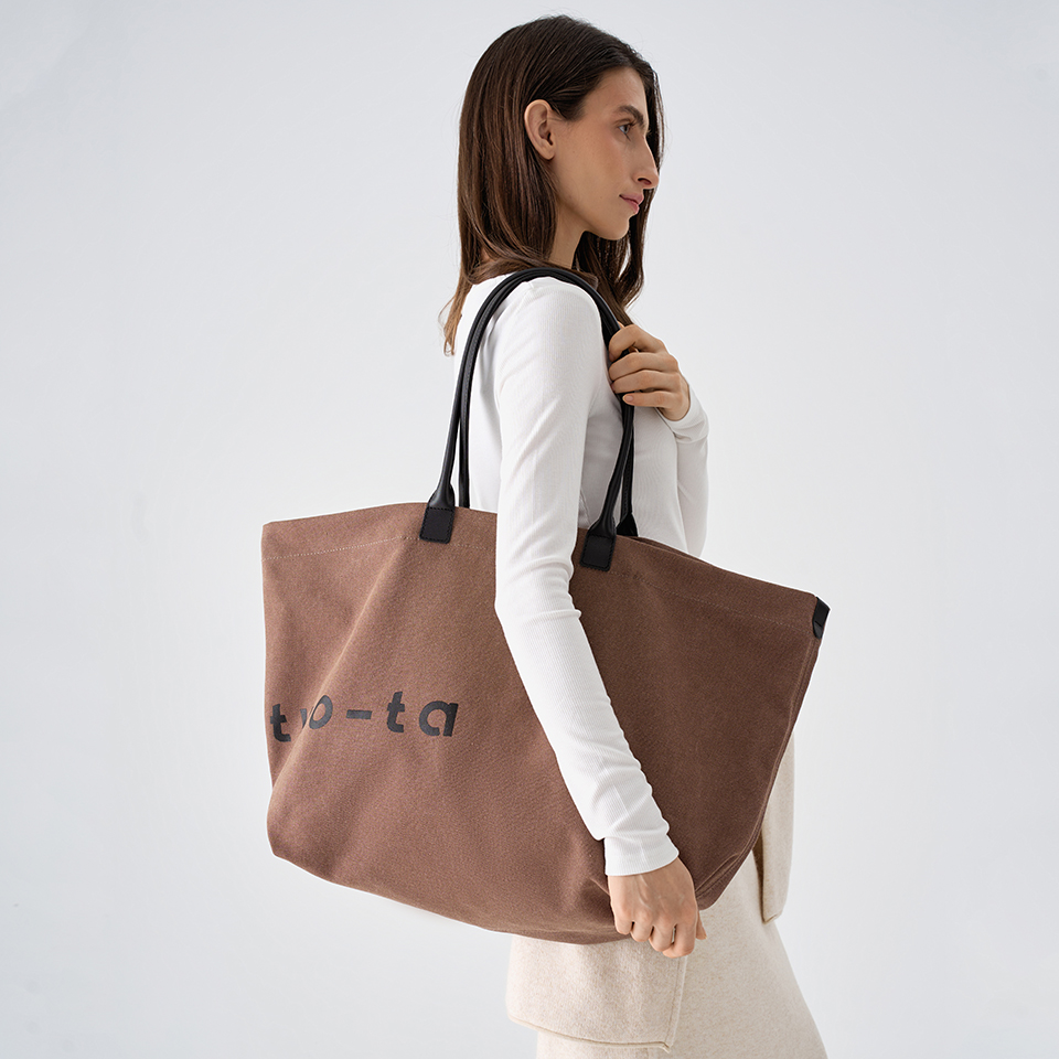 Bly Tote